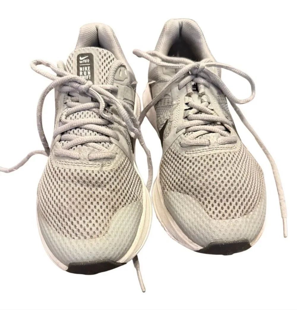 Nike Run Swift 2 Running Shoes Particle Gray Sz. 7.5 Athleisure Breathable Suppo